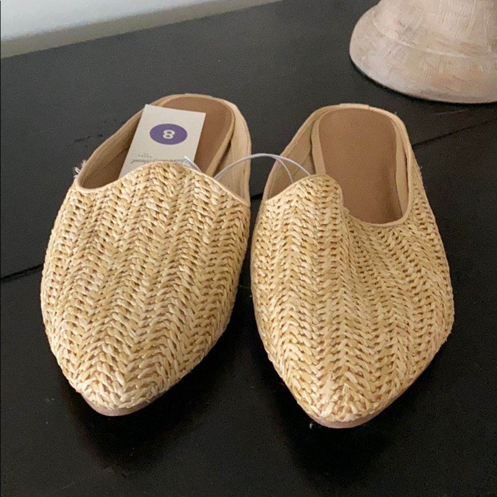 Universal thread slides
